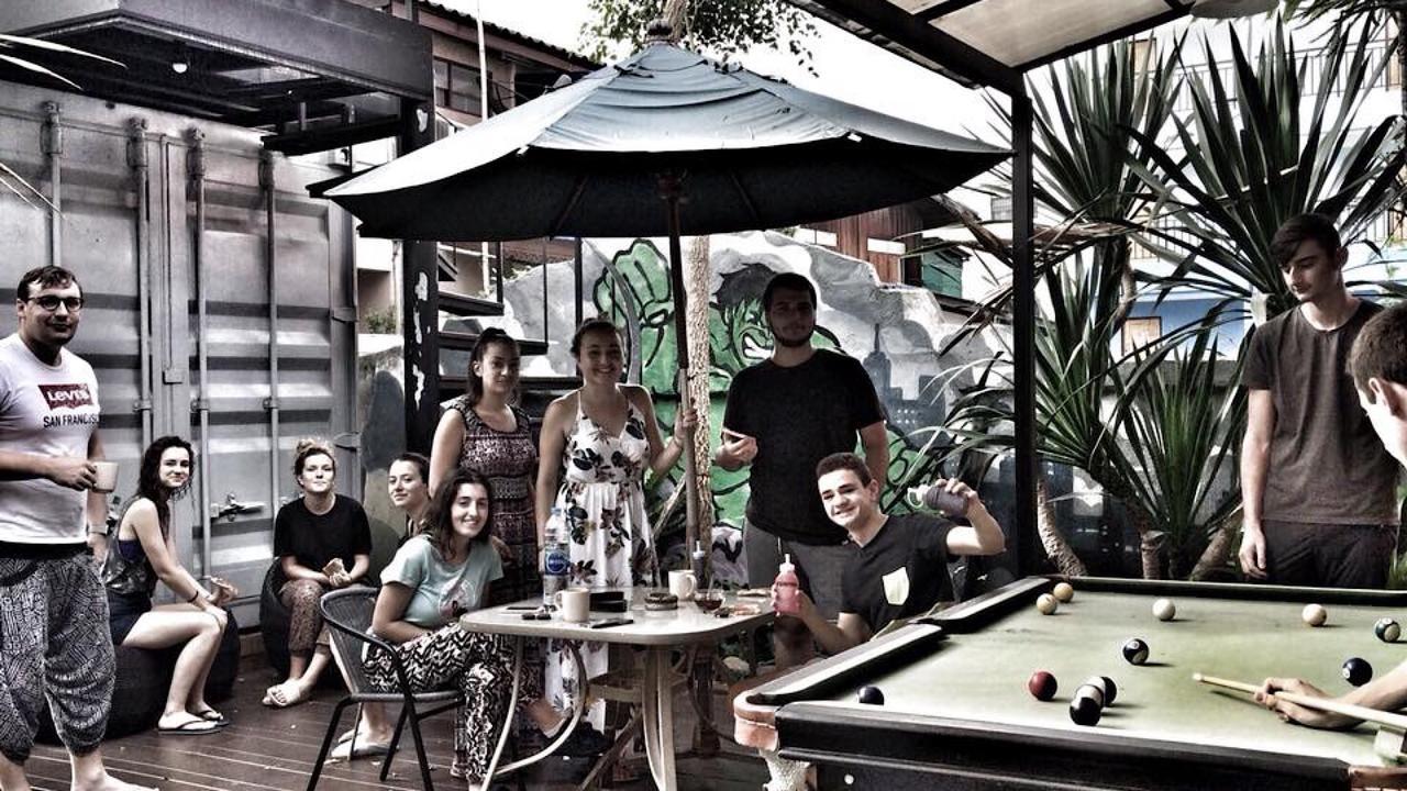 At Box Hostel Chiang Mai Eksteriør billede